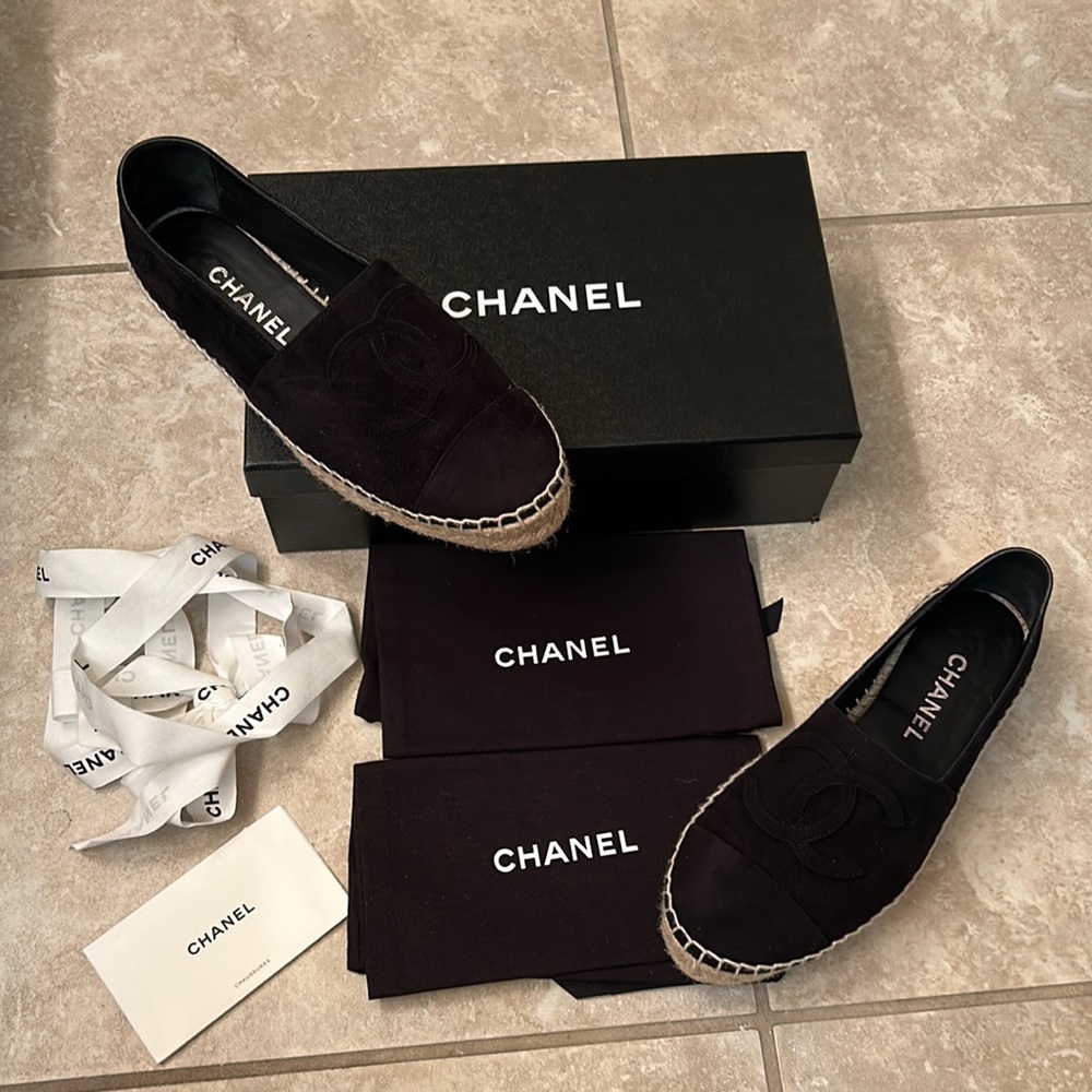 100% Authentic Chanel Women’s size 38 / 8 Black on Black Espadrilles- with Box - Picture 2 of 9